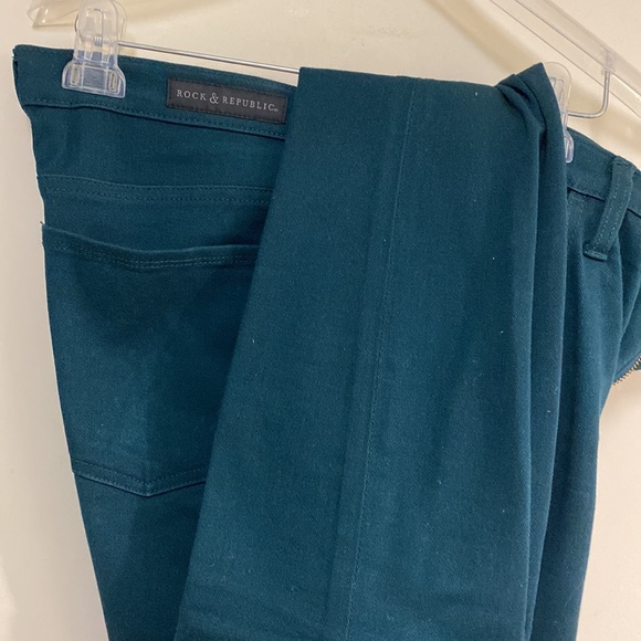 Rock & Republic Jeans - Picture 3 of 9